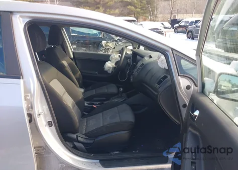 2016 Kia Forte Lx z USA, uszkodzony, nr VIN KNAFK5A82G5583249